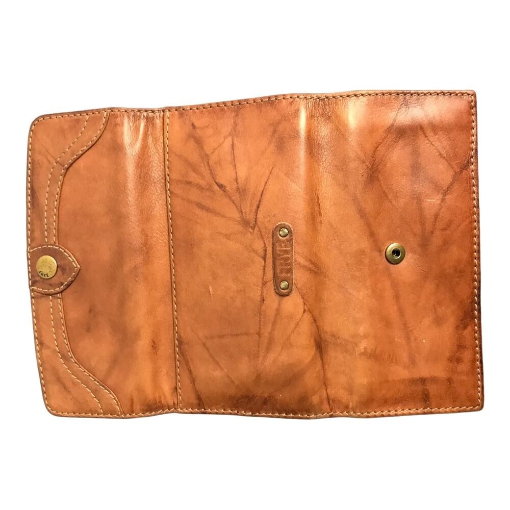 Frye Wallet Women Large Saddle Campus Leather Trifold Distressed 34DB983-SDL - Picture 9 of 9